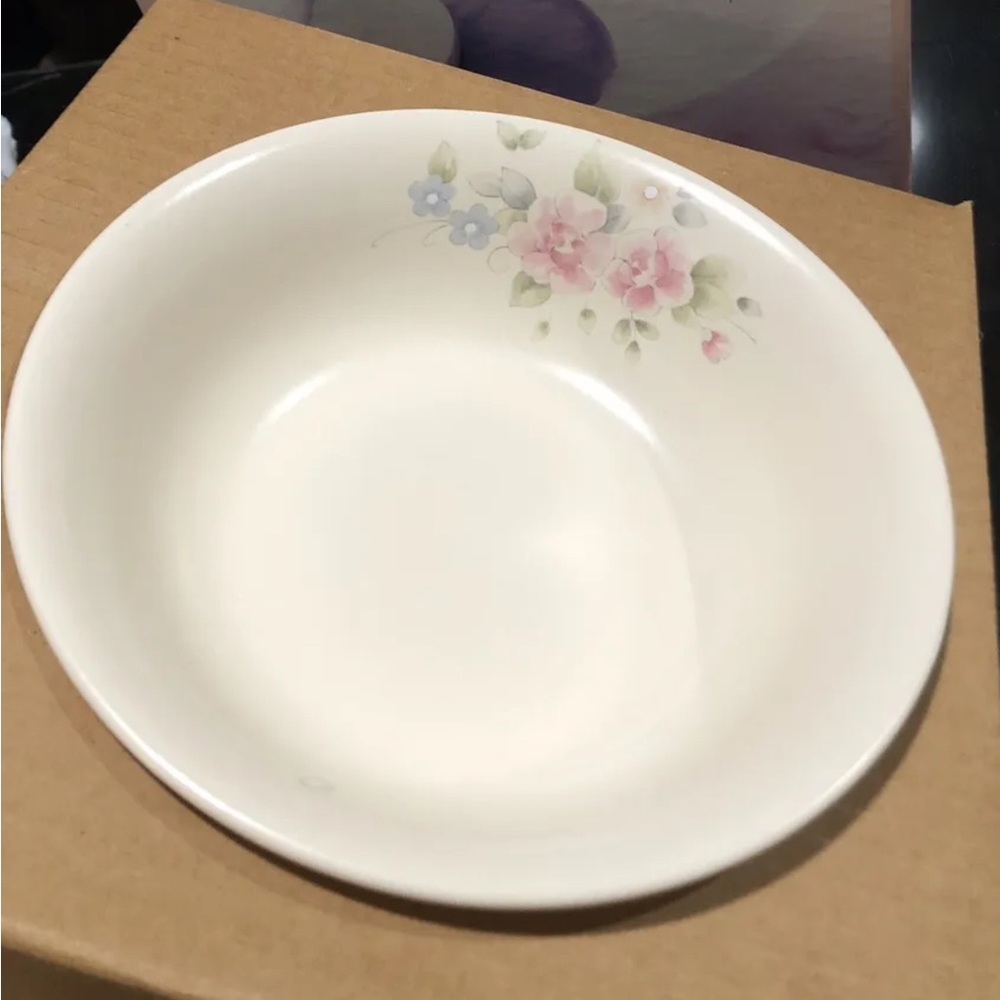 New Vintage Pfaltzgraff Round  Vegetable Bowl/25-011 Tea Rose Collection USA